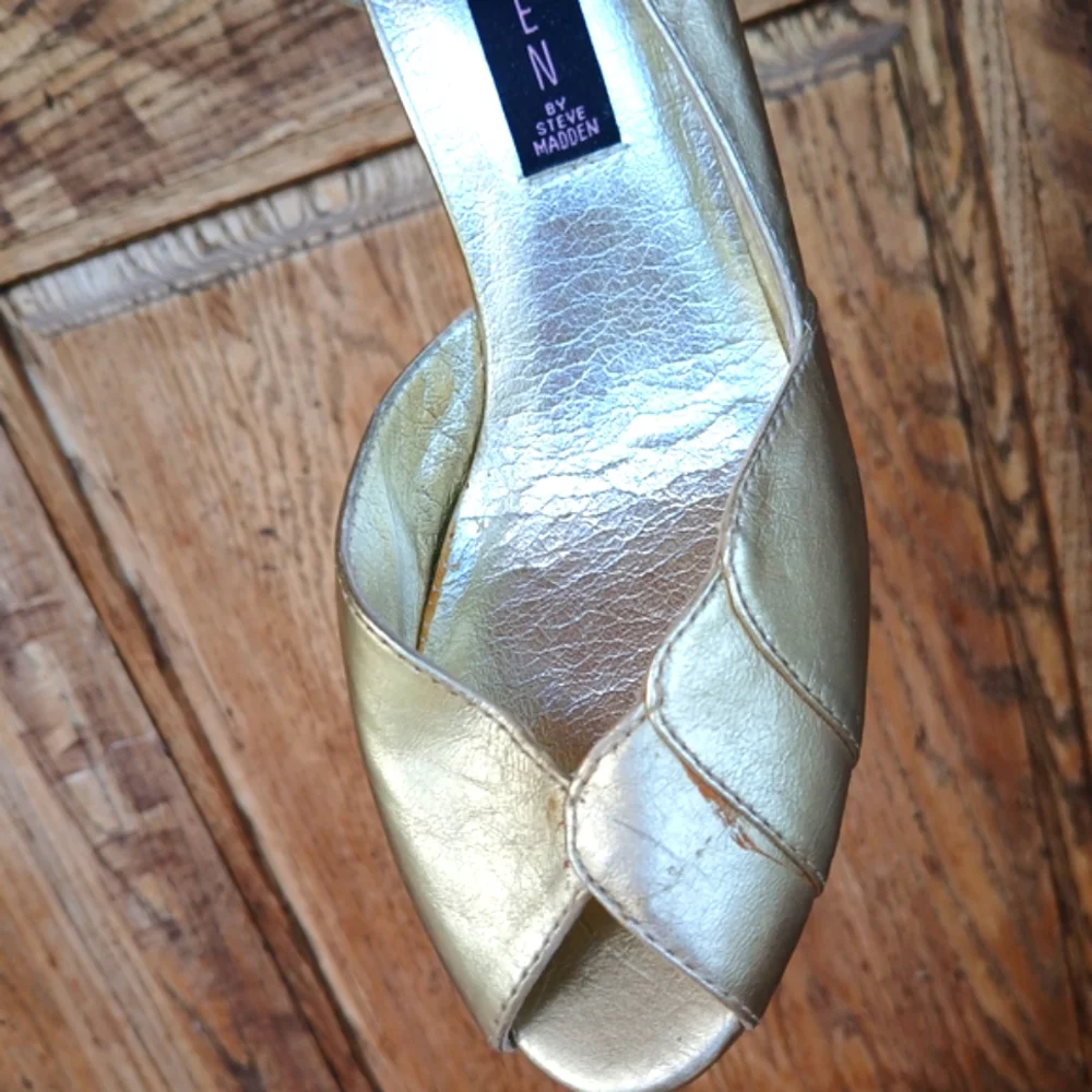 Steven By Steve Madden MIZTIFY Gold CORK WEDGE Heels Size 6.5 Vintage Y2K